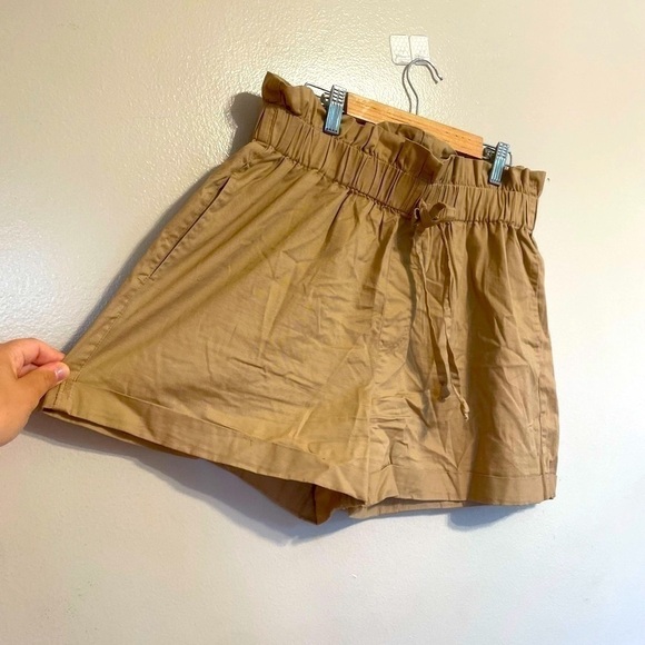CI Sono Tan High Waisted Shorts - Picture 8 of 10